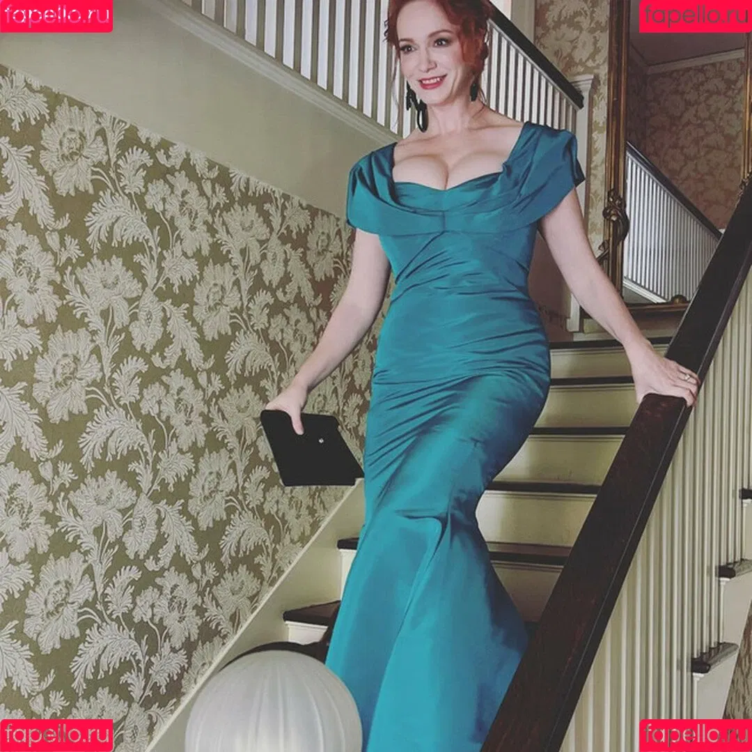 Christina Hendricks / actuallychristinahendricks Onlyfans Photo Gallery 