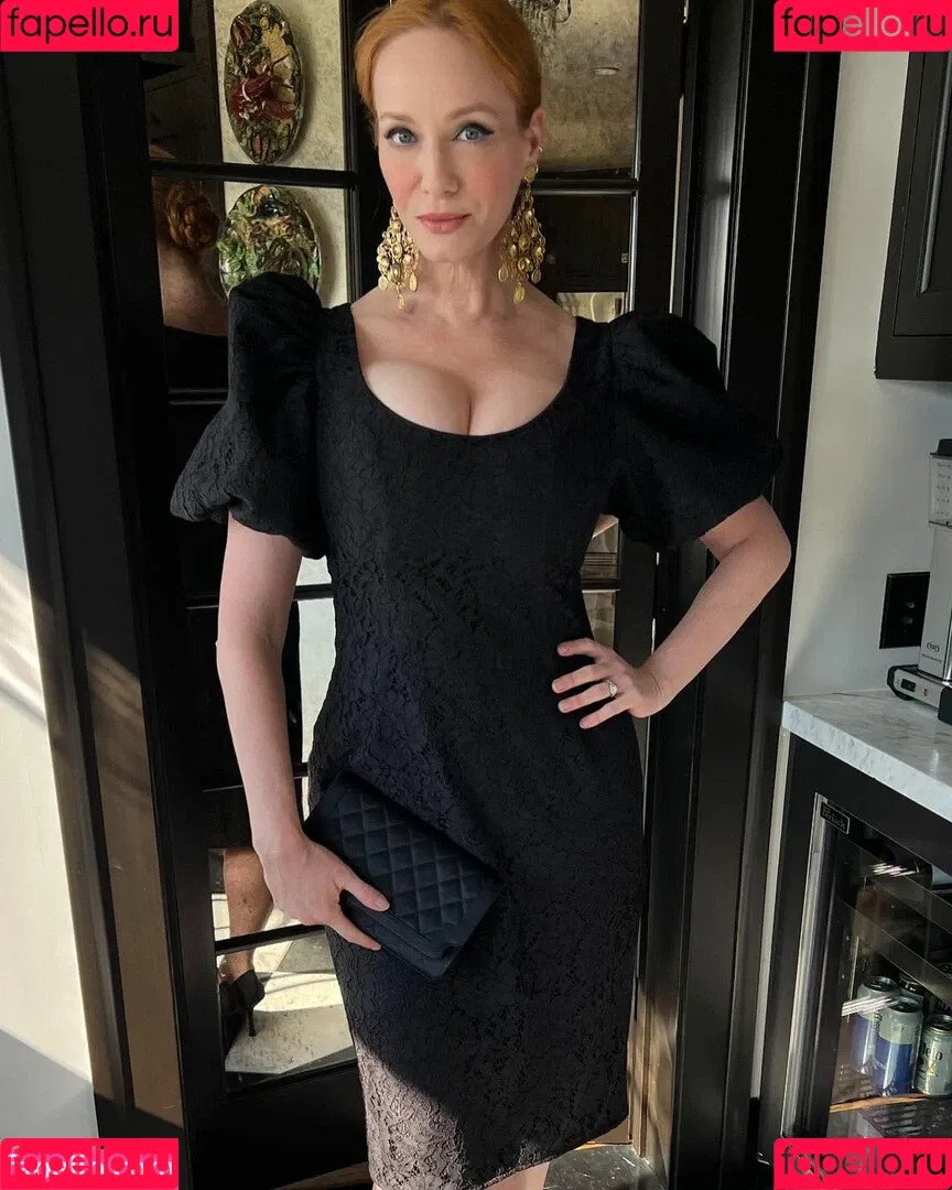 Christina Hendricks / actuallychristinahendricks Onlyfans Photo Gallery 
