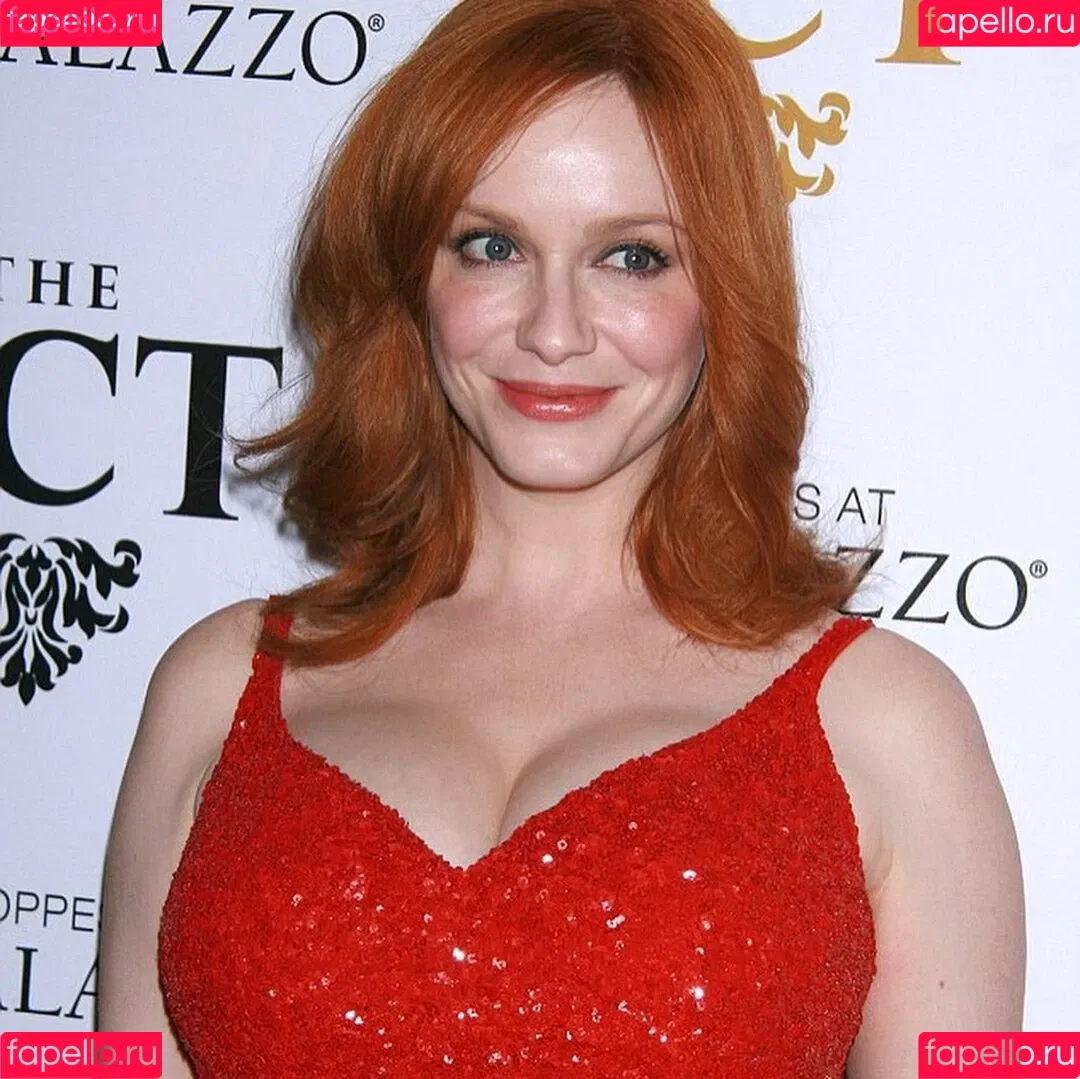 Christina Hendricks / actuallychristinahendricks Onlyfans Photo Gallery 