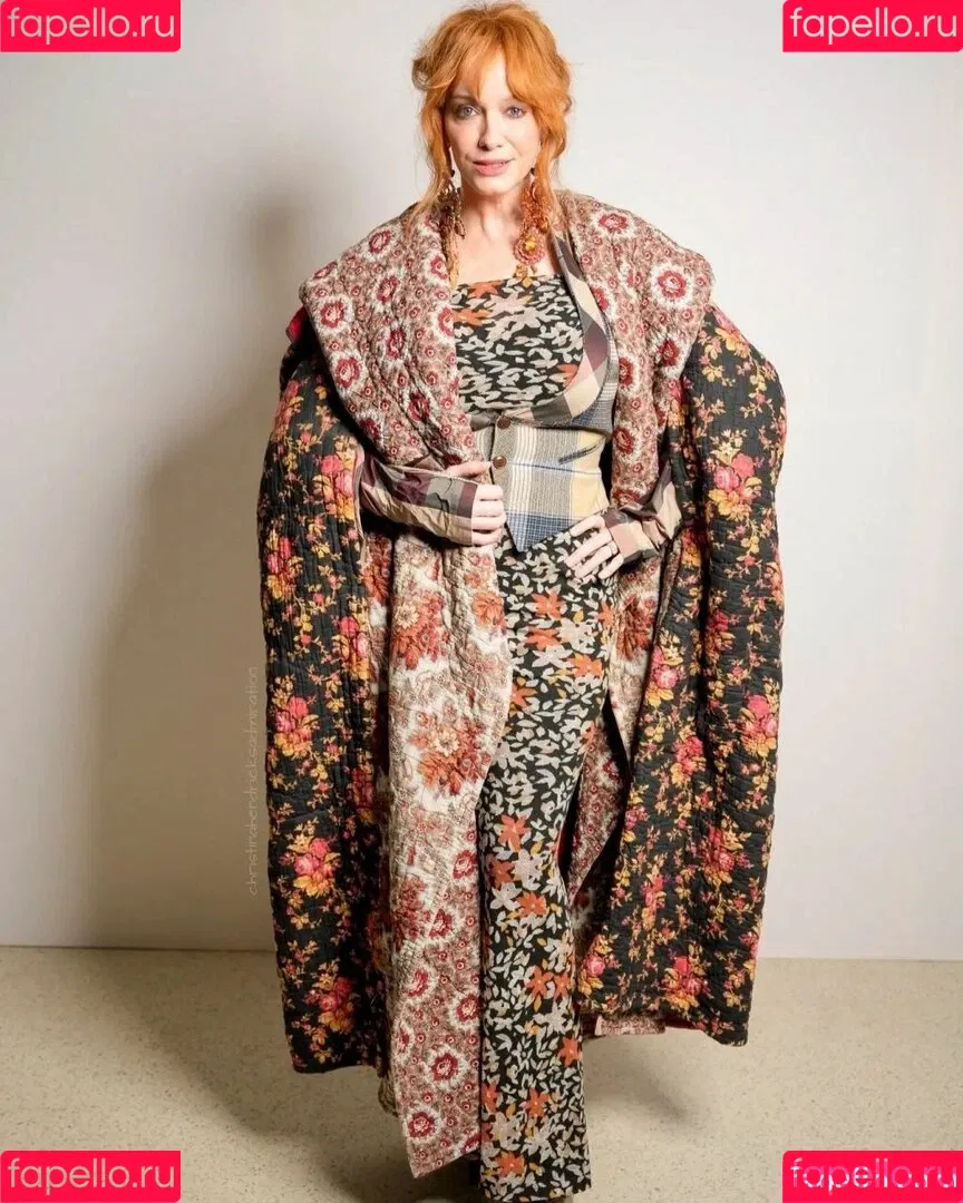Christina Hendricks / actuallychristinahendricks Onlyfans Photo Gallery 