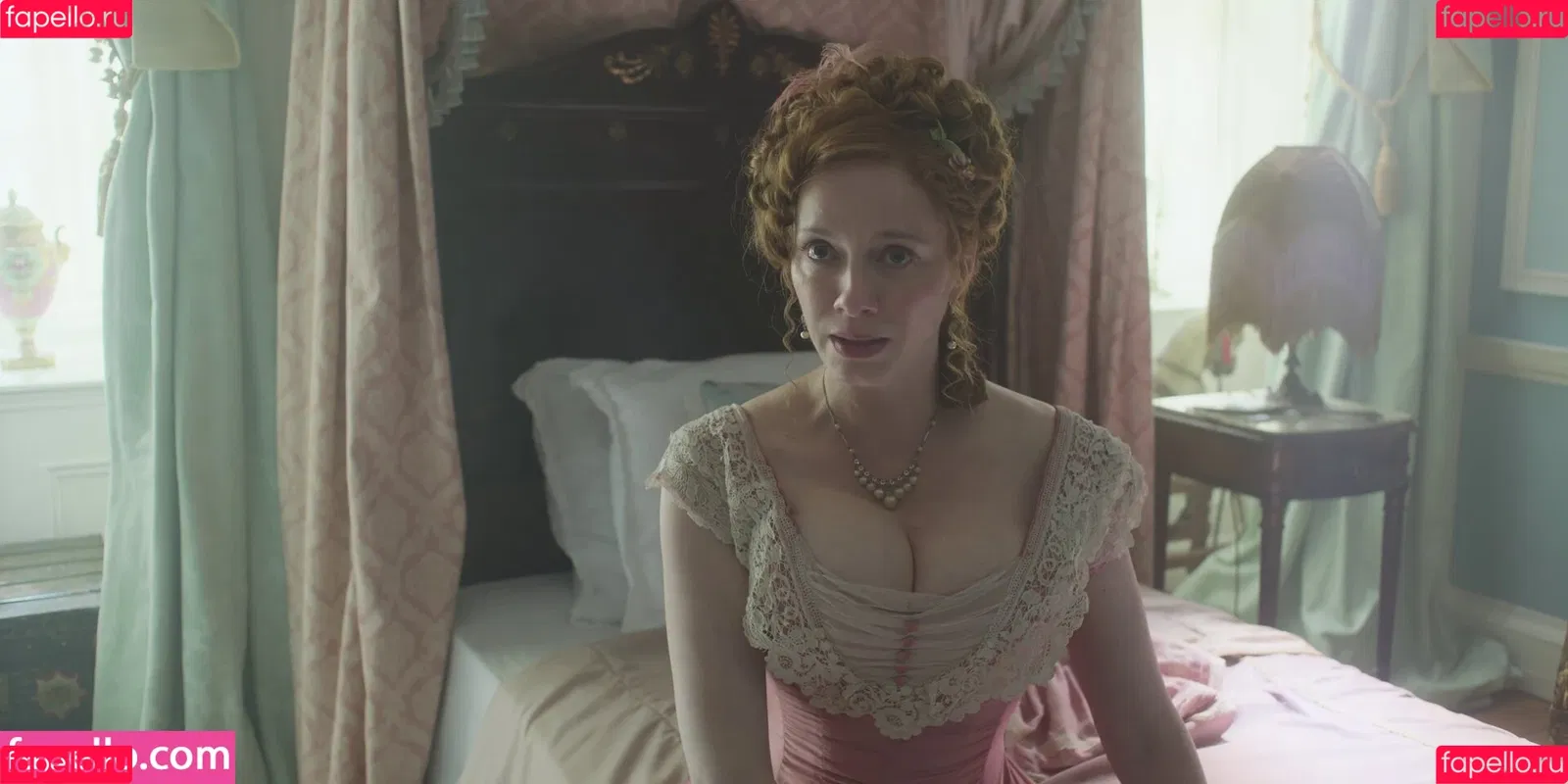 Christina Hendricks / actuallychristinahendricks Onlyfans Photo Gallery 