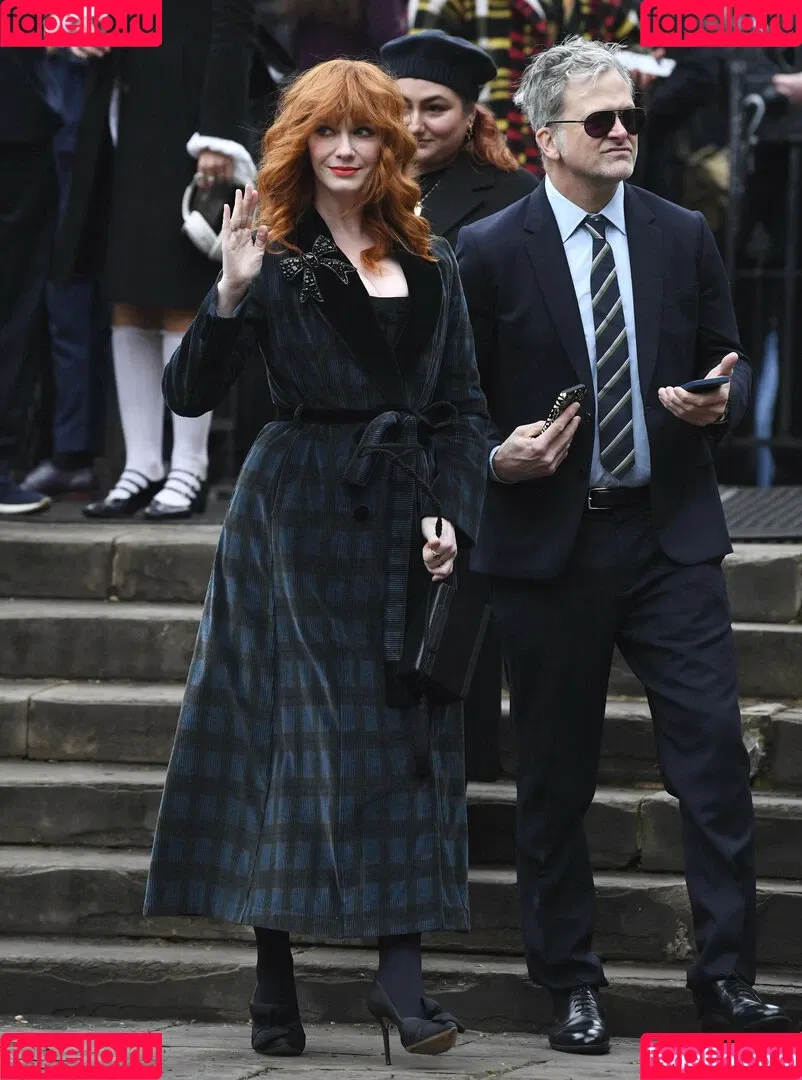 Christina Hendricks / actuallychristinahendricks Onlyfans Photo Gallery 