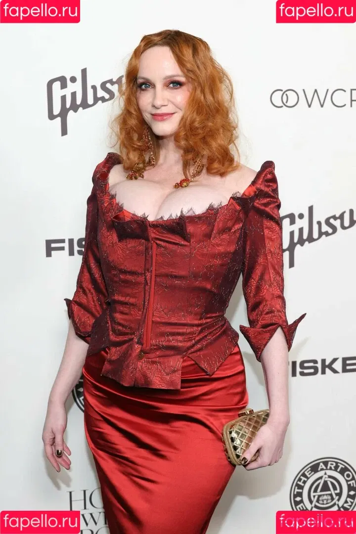 Christina Hendricks / actuallychristinahendricks Onlyfans Photo Gallery 