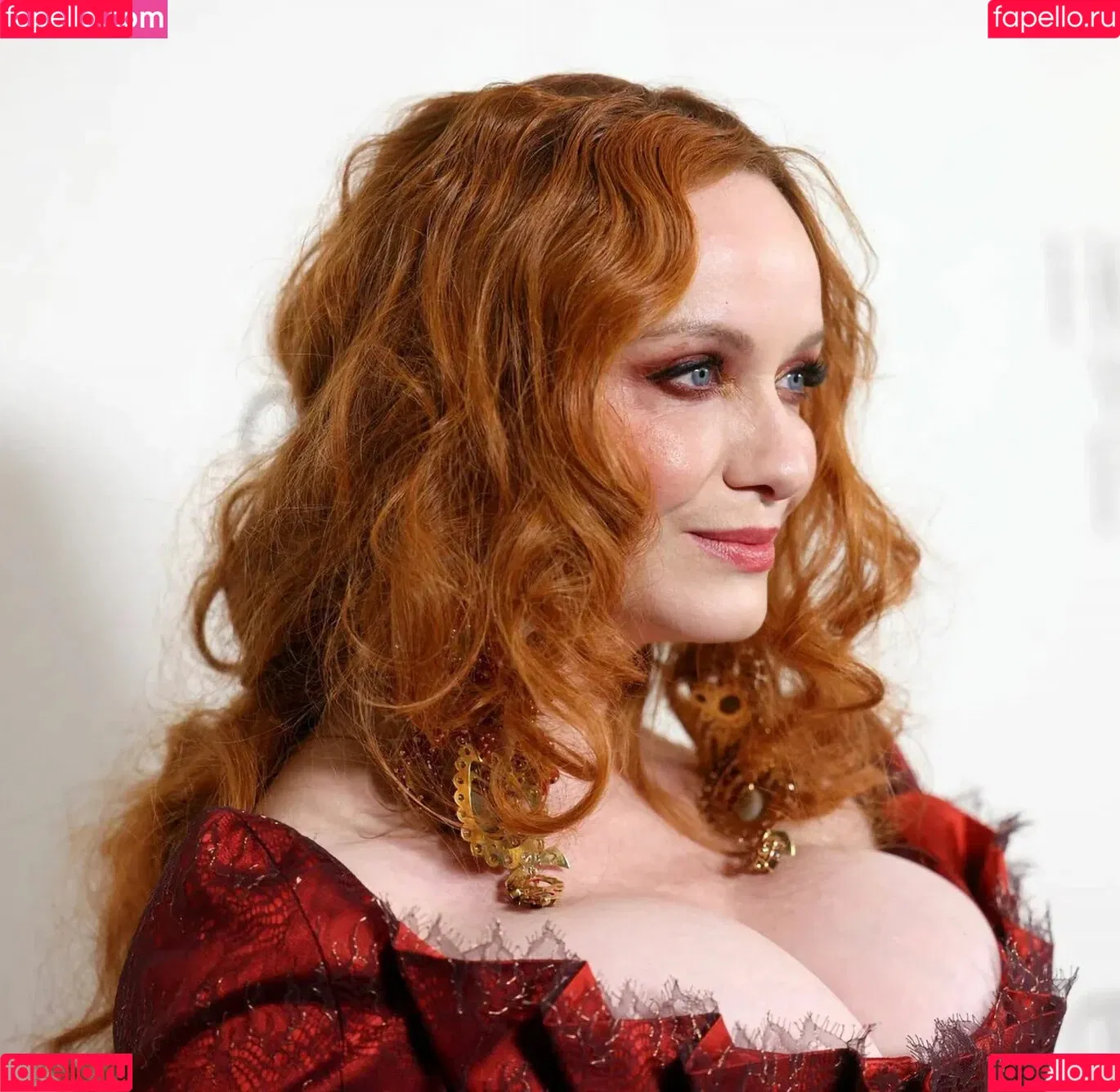 Christina Hendricks / actuallychristinahendricks Onlyfans Photo Gallery 