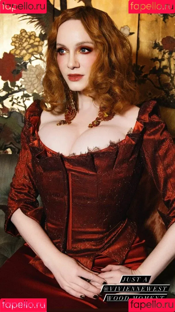 Christina Hendricks / actuallychristinahendricks Onlyfans Photo Gallery 