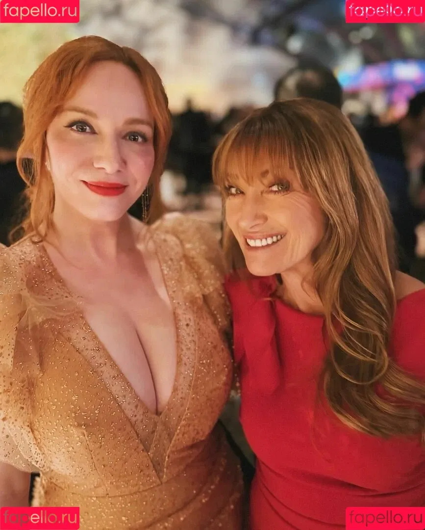 Christina Hendricks / actuallychristinahendricks Onlyfans Photo Gallery 