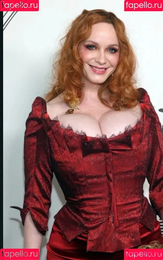 Christina Hendricks / actuallychristinahendricks Onlyfans Photo Gallery 