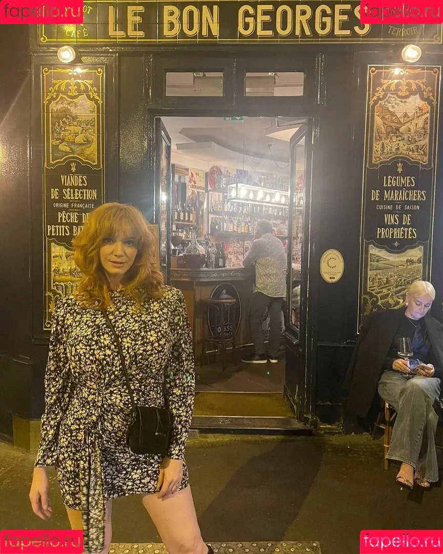 Christina Hendricks / actuallychristinahendricks Onlyfans Photo Gallery 