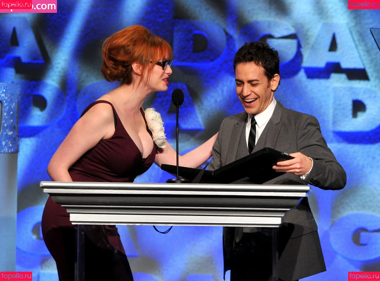 Christina Hendricks / actuallychristinahendricks Onlyfans Photo Gallery 