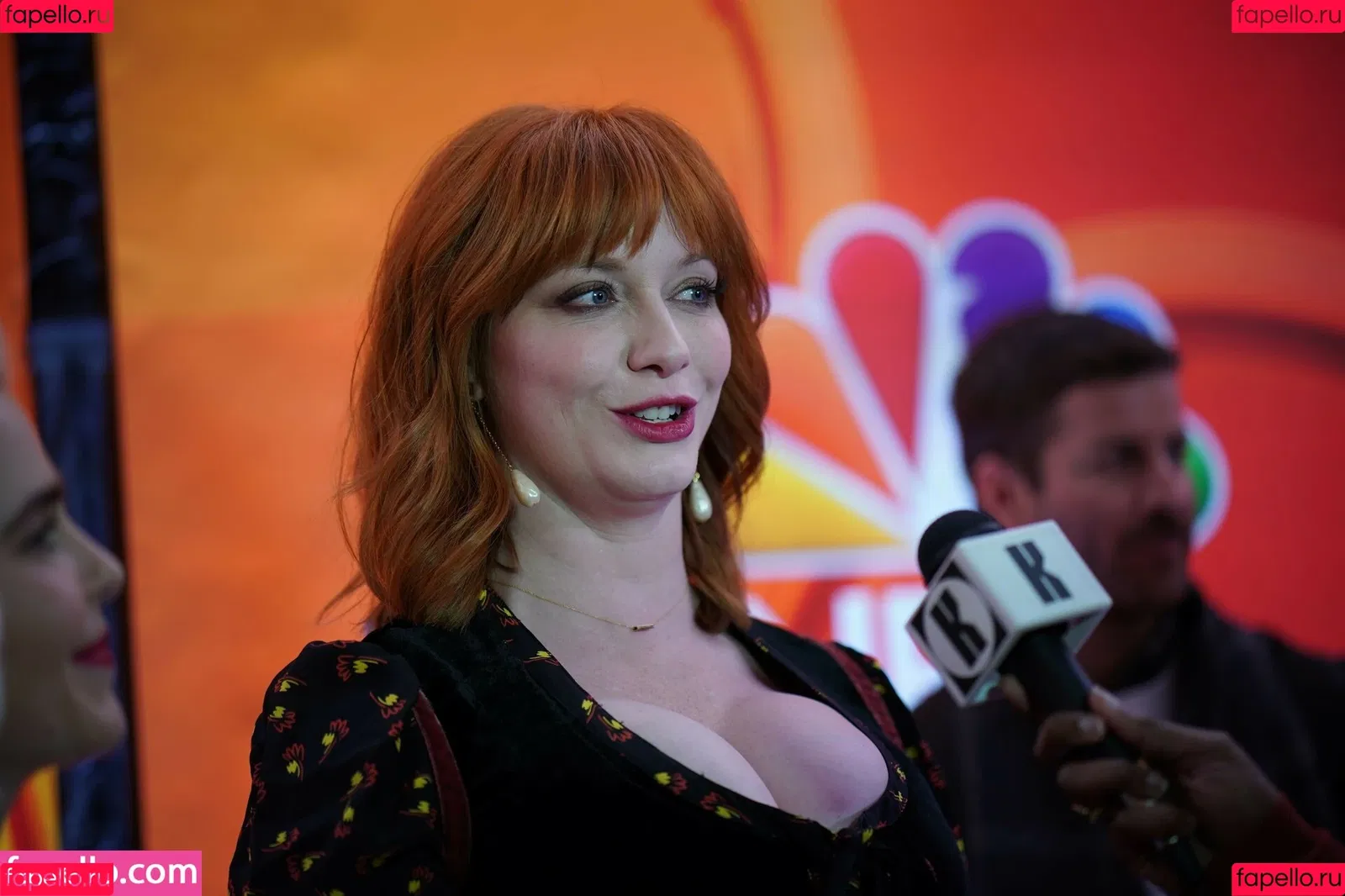 Christina Hendricks / actuallychristinahendricks Onlyfans Photo Gallery 