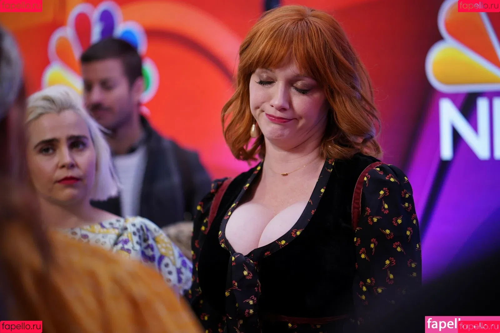 Christina Hendricks / actuallychristinahendricks Onlyfans Photo Gallery 