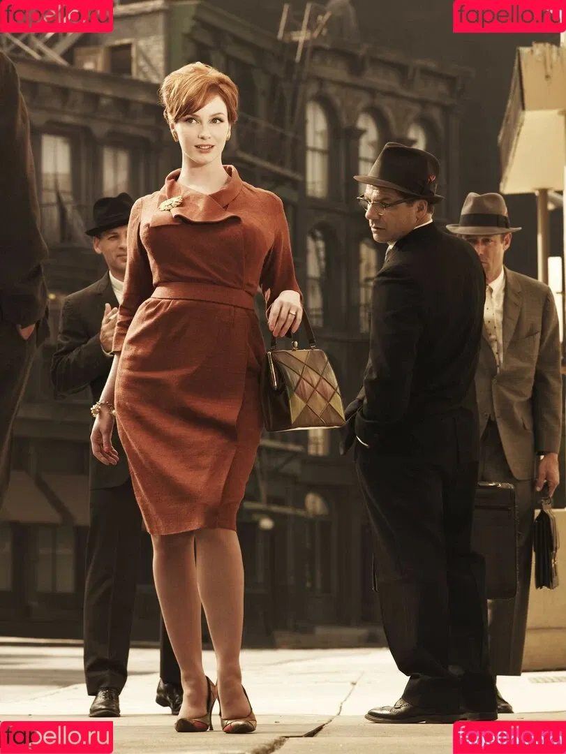 Christina Hendricks / actuallychristinahendricks Onlyfans Photo Gallery 