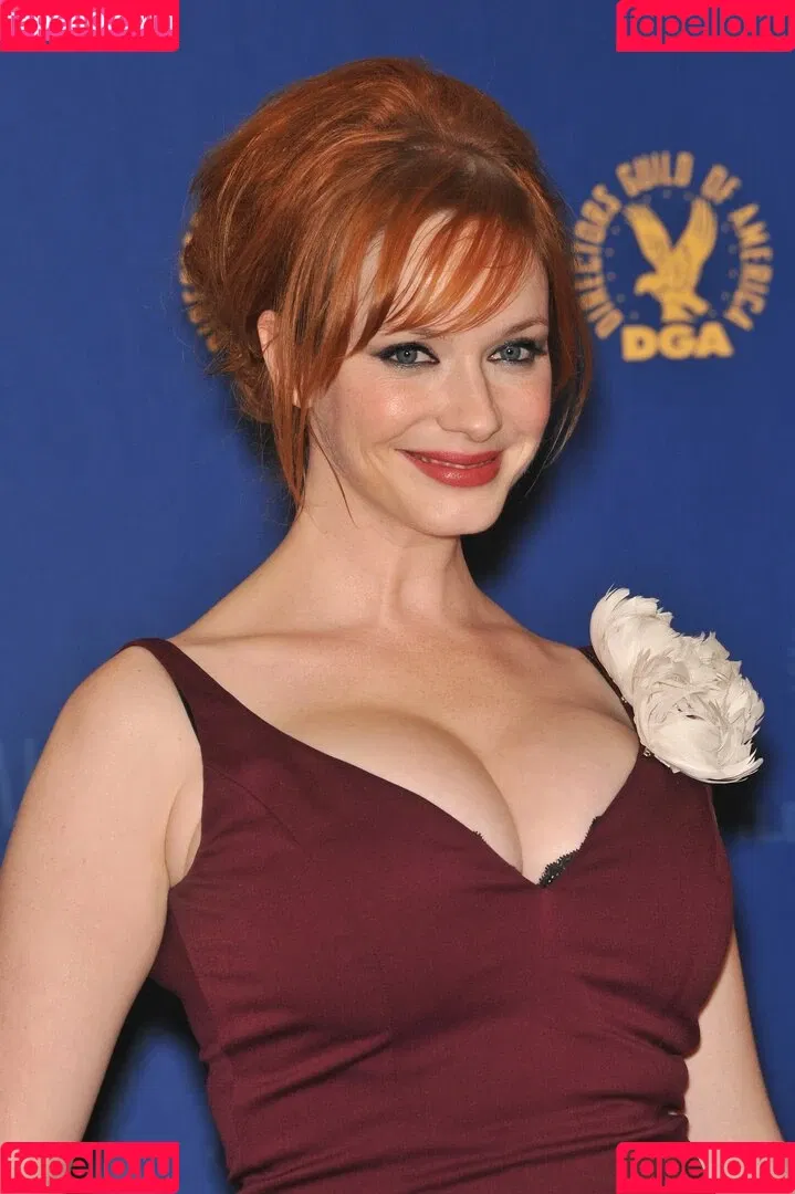 Christina Hendricks / actuallychristinahendricks Onlyfans Photo Gallery 