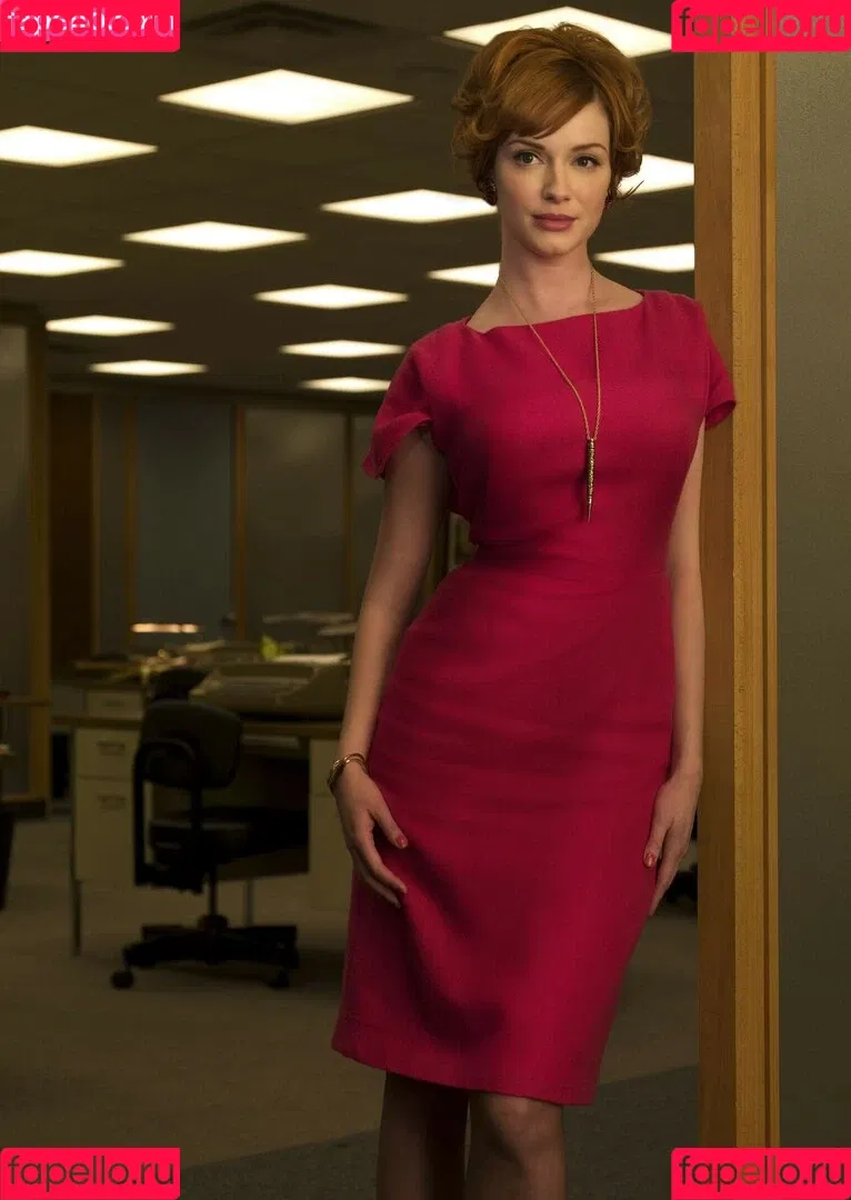 Christina Hendricks / actuallychristinahendricks Onlyfans Photo Gallery 