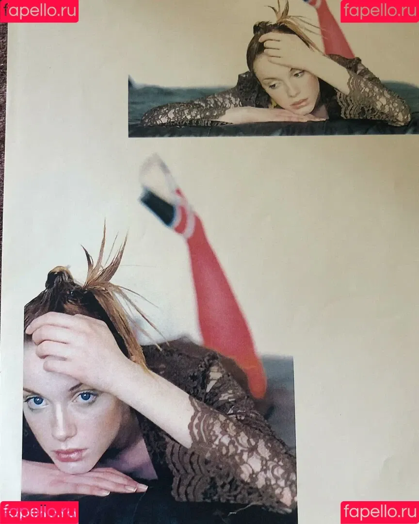 Christina Hendricks / actuallychristinahendricks Onlyfans Photo Gallery 