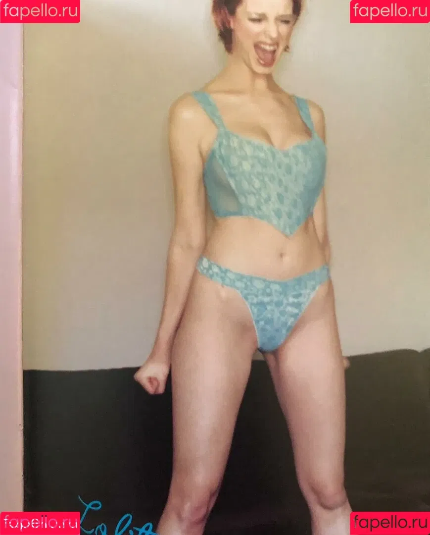 Christina Hendricks / actuallychristinahendricks Onlyfans Photo Gallery 