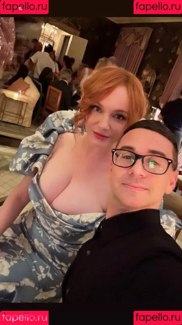 Christina Hendricks / actuallychristinahendricks Onlyfans Photo Gallery 