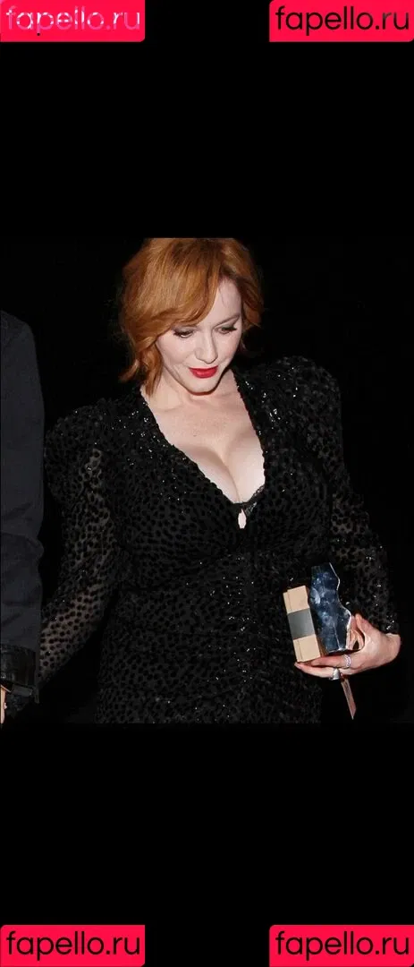 Christina Hendricks / actuallychristinahendricks Onlyfans Photo Gallery 