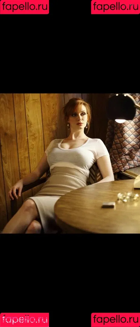Christina Hendricks / actuallychristinahendricks Onlyfans Photo Gallery 