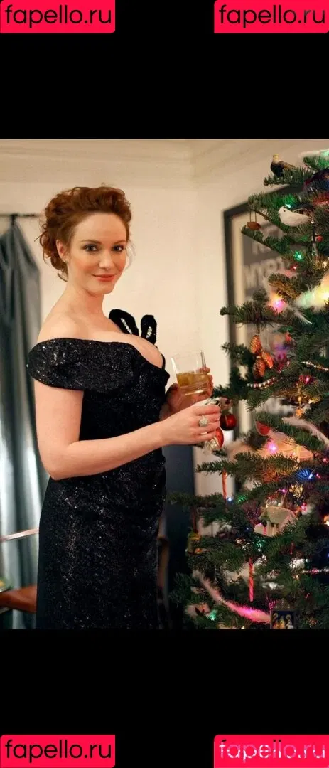 Christina Hendricks / actuallychristinahendricks Onlyfans Photo Gallery 