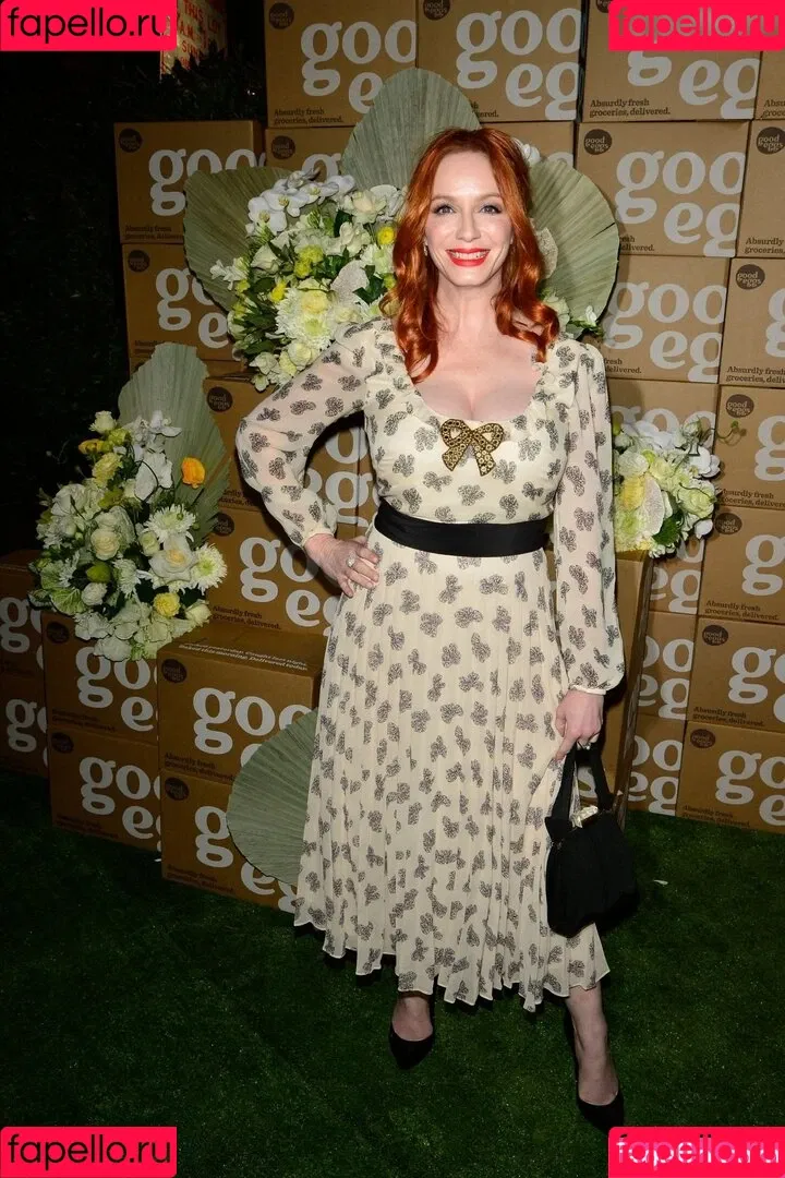 Christina Hendricks / actuallychristinahendricks Onlyfans Photo Gallery 