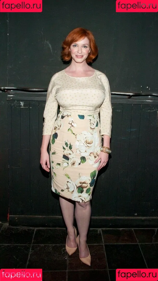 Christina Hendricks / actuallychristinahendricks Onlyfans Photo Gallery 