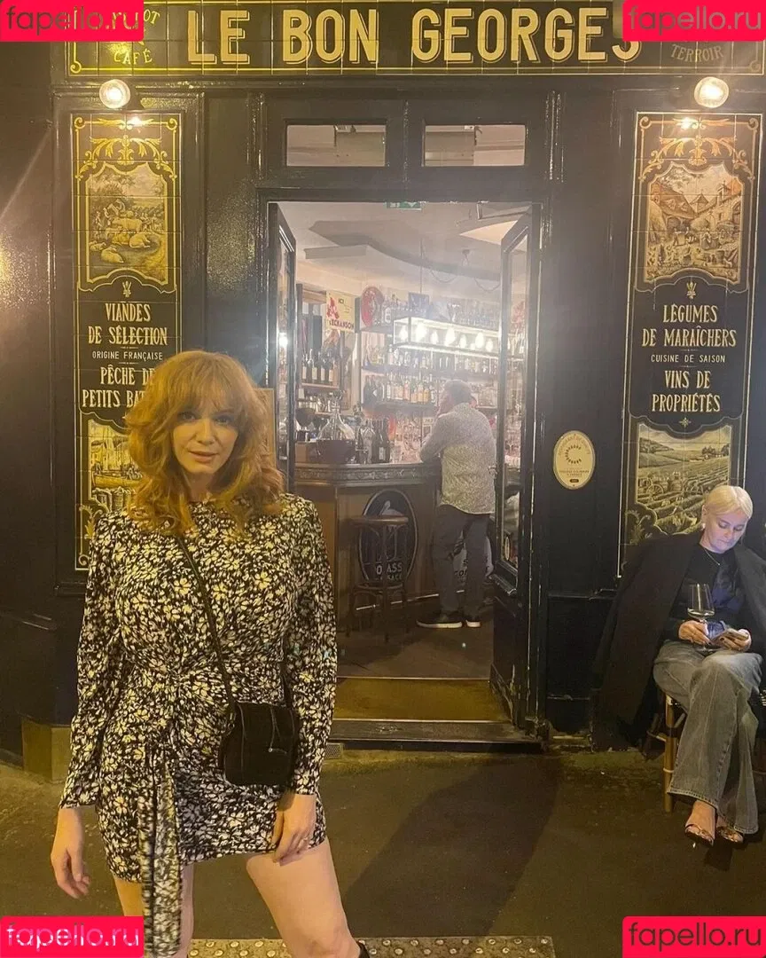 Christina Hendricks / actuallychristinahendricks Onlyfans Photo Gallery 