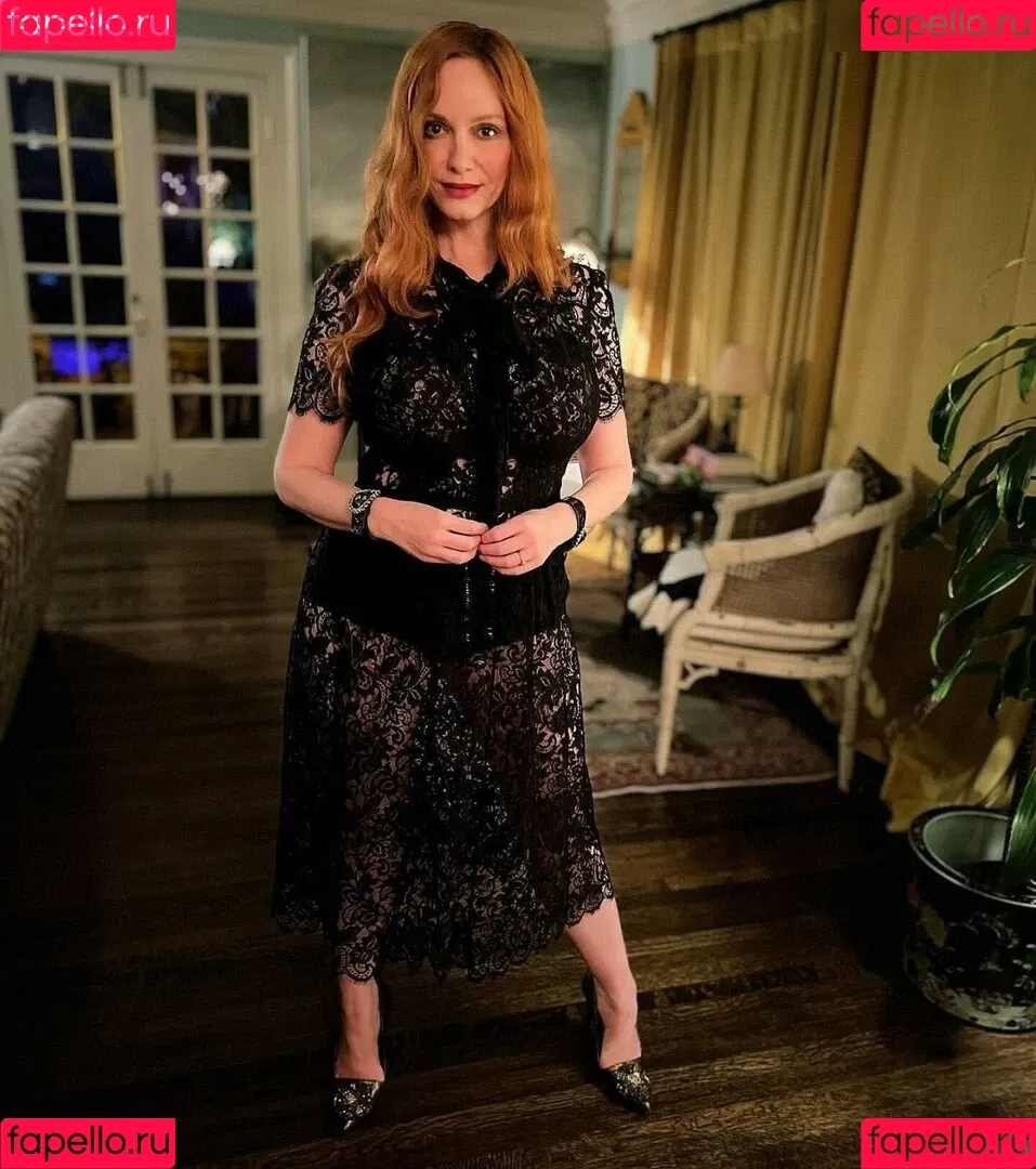 Christina Hendricks / actuallychristinahendricks Onlyfans Photo Gallery 
