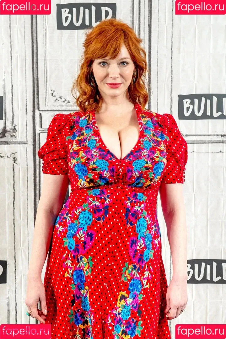 Christina Hendricks / actuallychristinahendricks Onlyfans Photo Gallery 