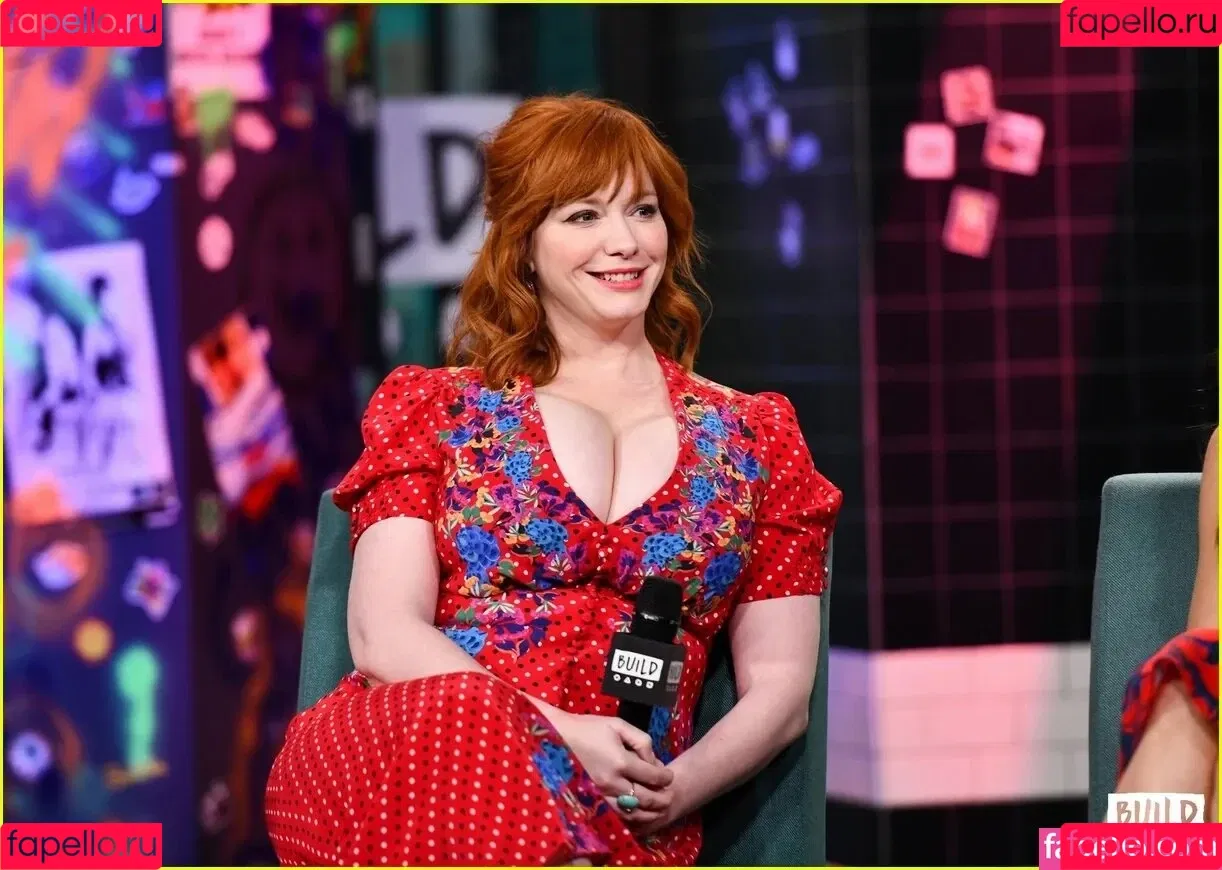 Christina Hendricks / actuallychristinahendricks Onlyfans Photo Gallery 
