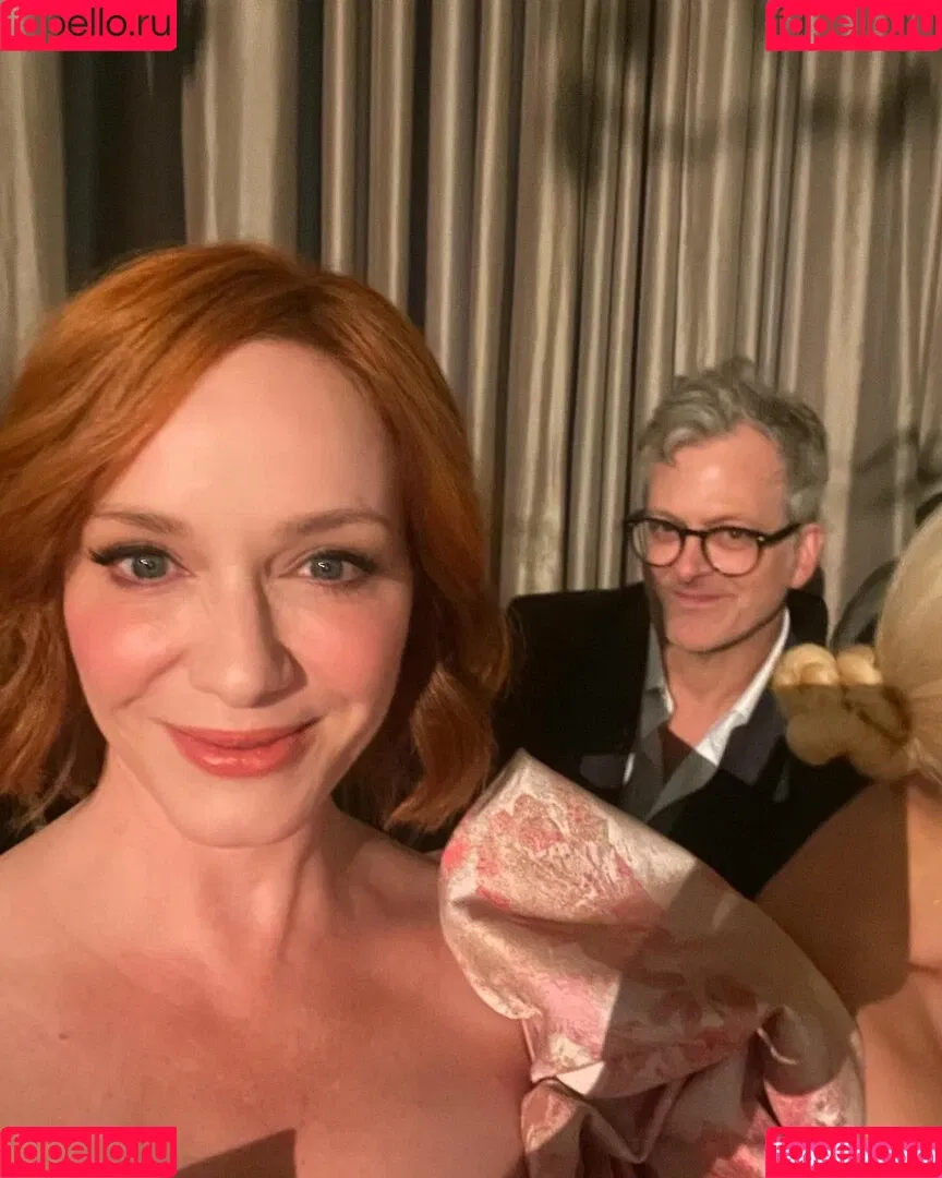 Christina Hendricks / actuallychristinahendricks Onlyfans Photo Gallery 