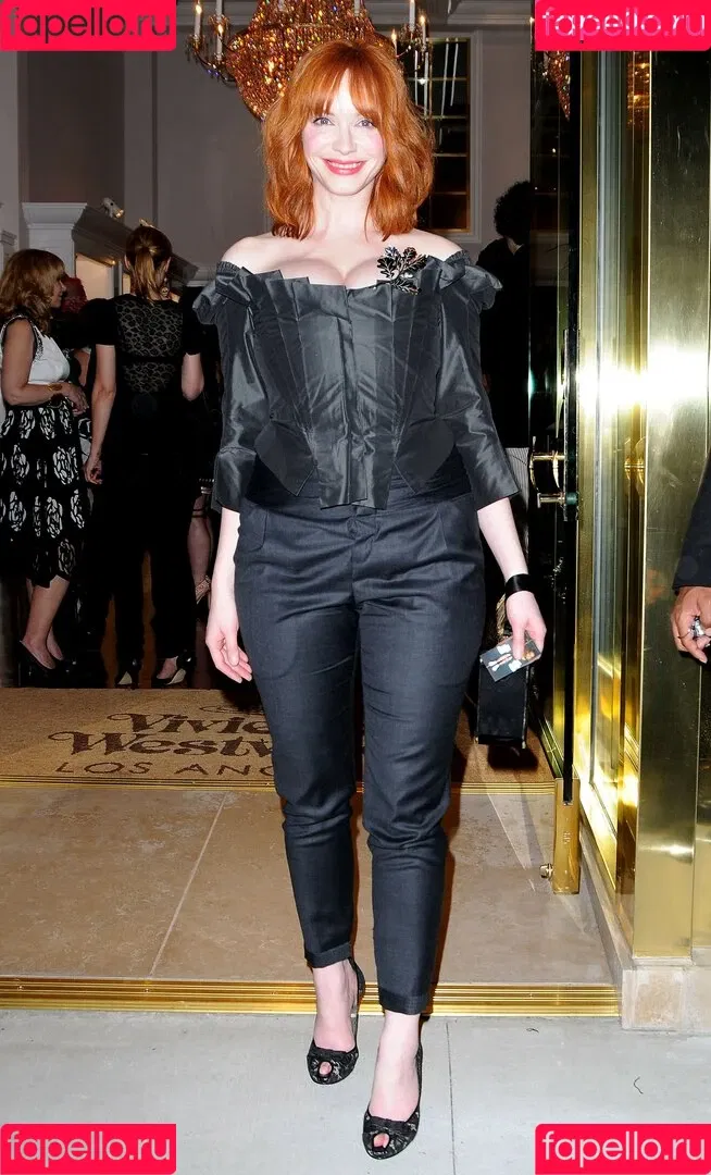 Christina Hendricks / actuallychristinahendricks Onlyfans Photo Gallery 