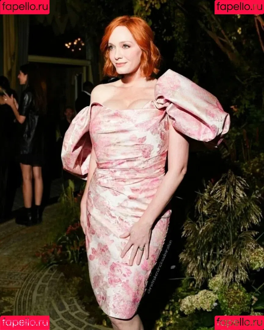 Christina Hendricks / actuallychristinahendricks Onlyfans Photo Gallery 