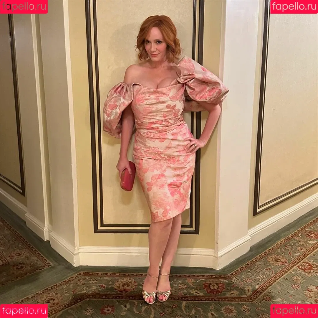 Christina Hendricks / actuallychristinahendricks Onlyfans Photo Gallery 