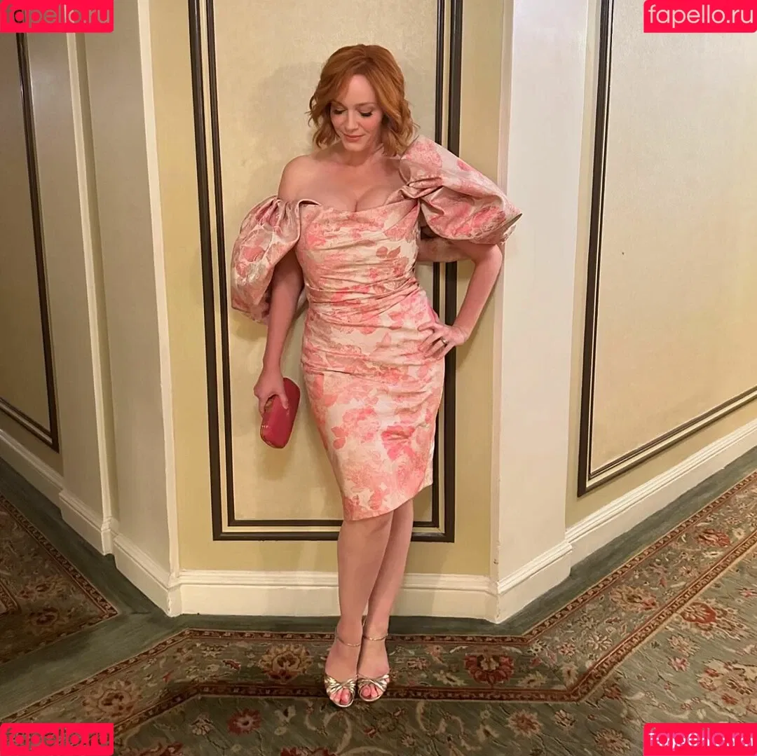 Christina Hendricks / actuallychristinahendricks Onlyfans Photo Gallery 