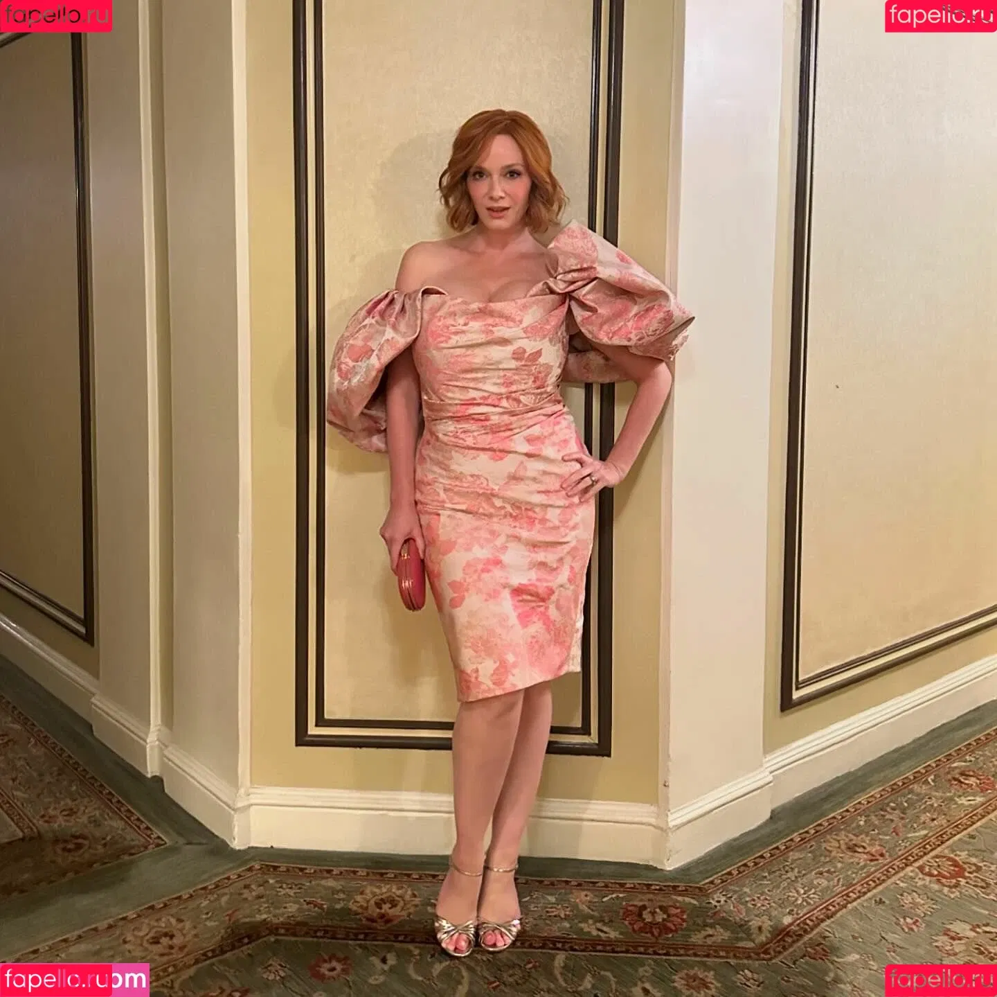 Christina Hendricks / actuallychristinahendricks Onlyfans Photo Gallery 