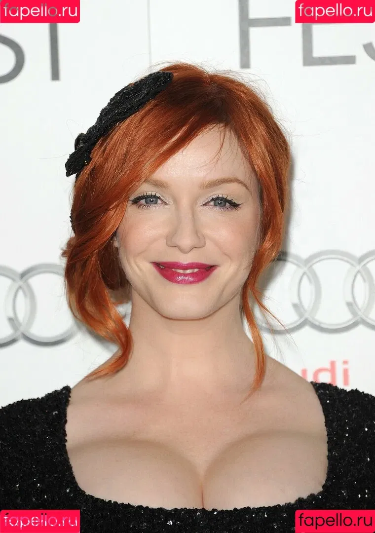 Christina Hendricks / actuallychristinahendricks Onlyfans Photo Gallery 