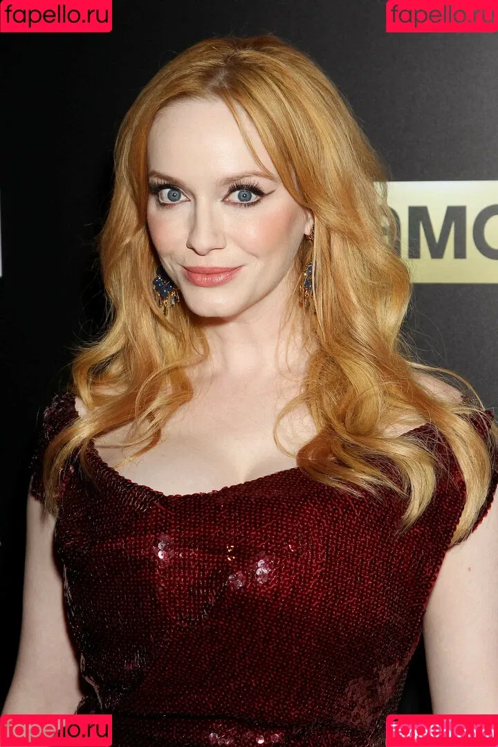 Christina Hendricks / actuallychristinahendricks Onlyfans Photo Gallery 