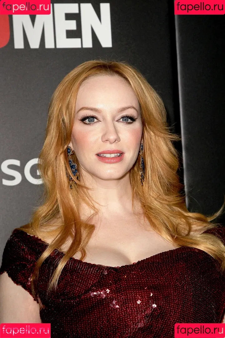 Christina Hendricks / actuallychristinahendricks Onlyfans Photo Gallery 