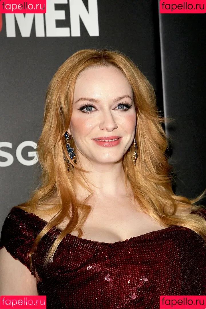 Christina Hendricks / actuallychristinahendricks Onlyfans Photo Gallery 