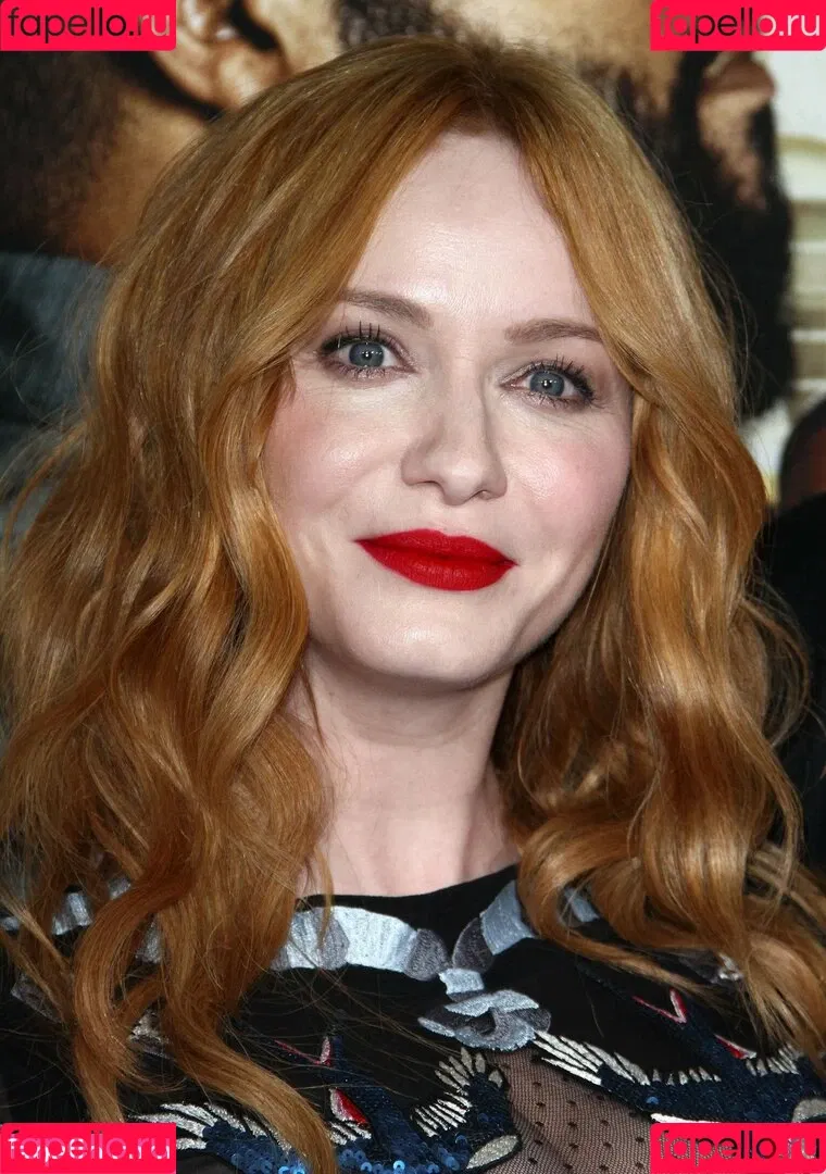 Christina Hendricks / actuallychristinahendricks Onlyfans Photo Gallery 
