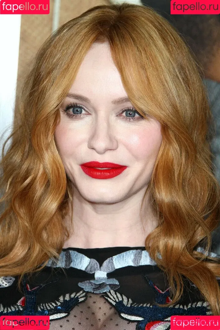 Christina Hendricks / actuallychristinahendricks Onlyfans Photo Gallery 