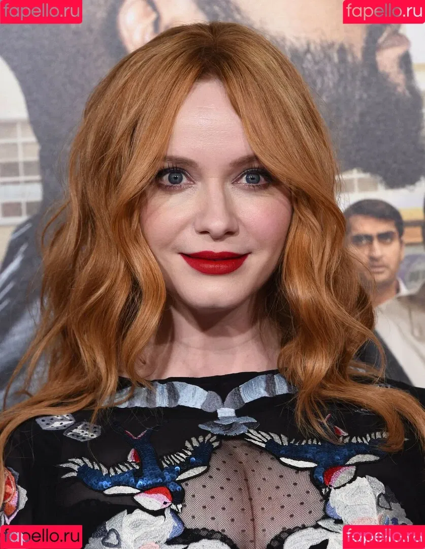Christina Hendricks / actuallychristinahendricks Onlyfans Photo Gallery 