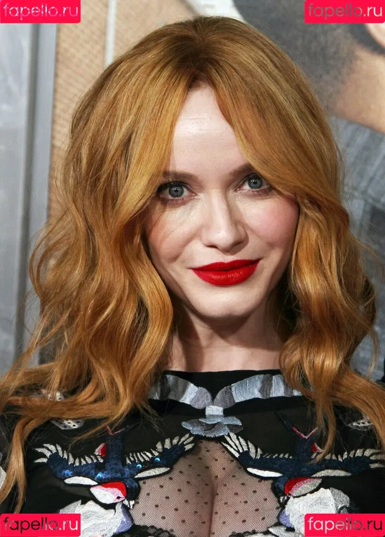 Christina Hendricks / actuallychristinahendricks Onlyfans Photo Gallery 