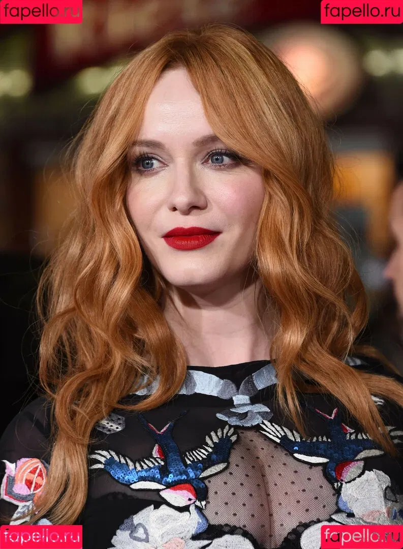 Christina Hendricks / actuallychristinahendricks Onlyfans Photo Gallery 