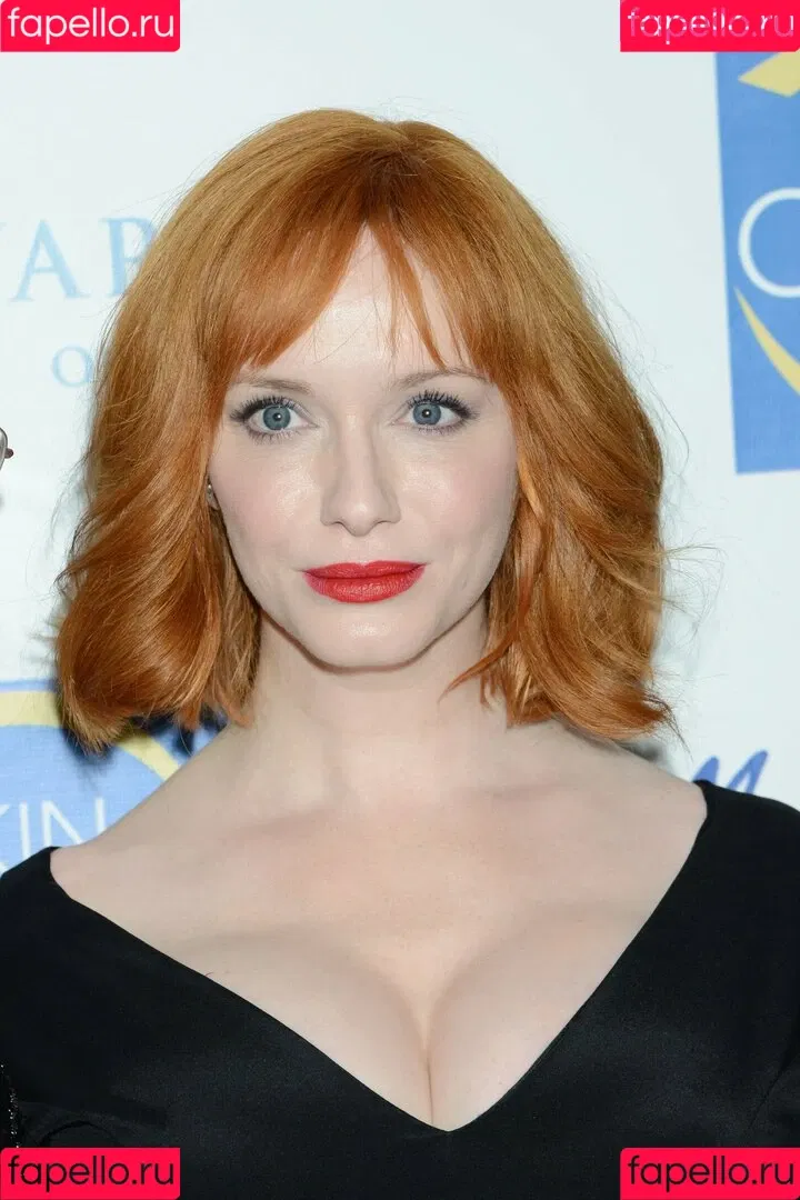 Christina Hendricks / actuallychristinahendricks Onlyfans Photo Gallery 