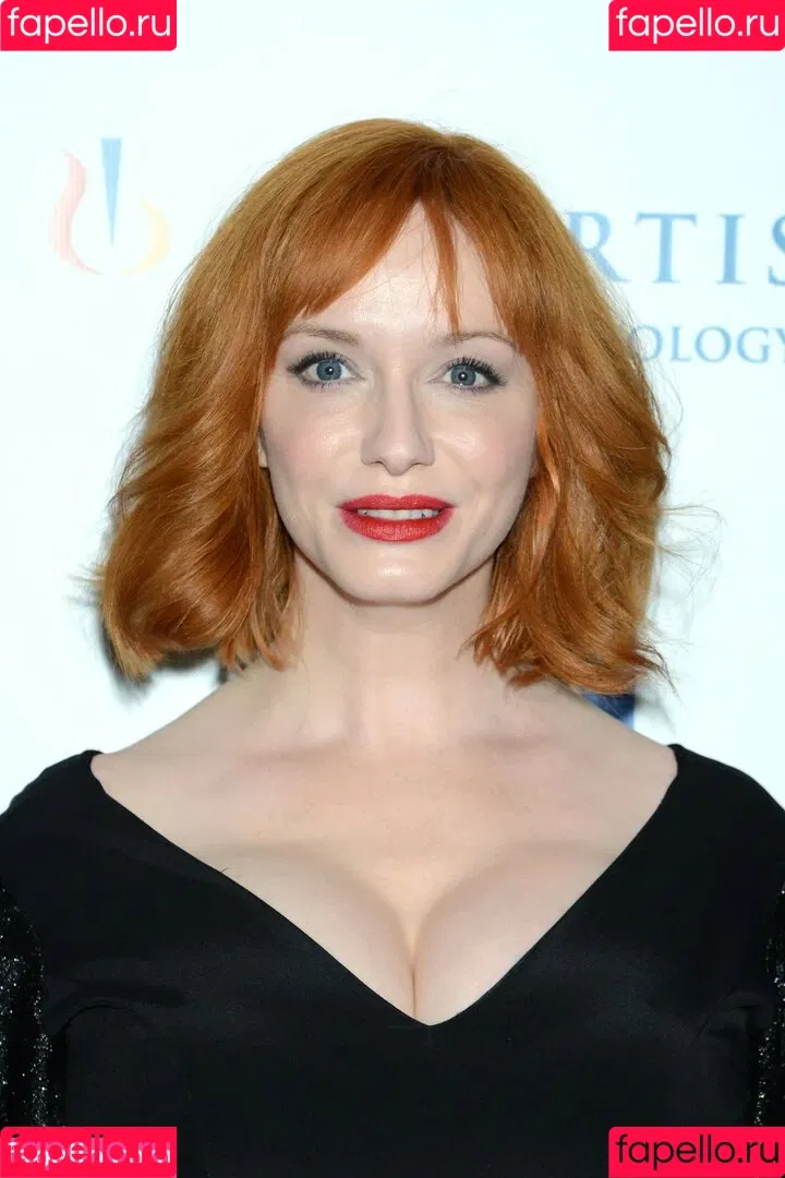 Christina Hendricks / actuallychristinahendricks Onlyfans Photo Gallery 