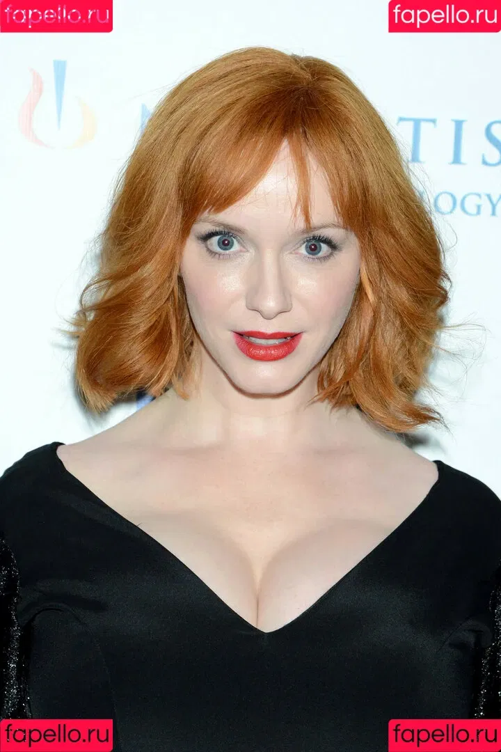 Christina Hendricks / actuallychristinahendricks Onlyfans Photo Gallery 