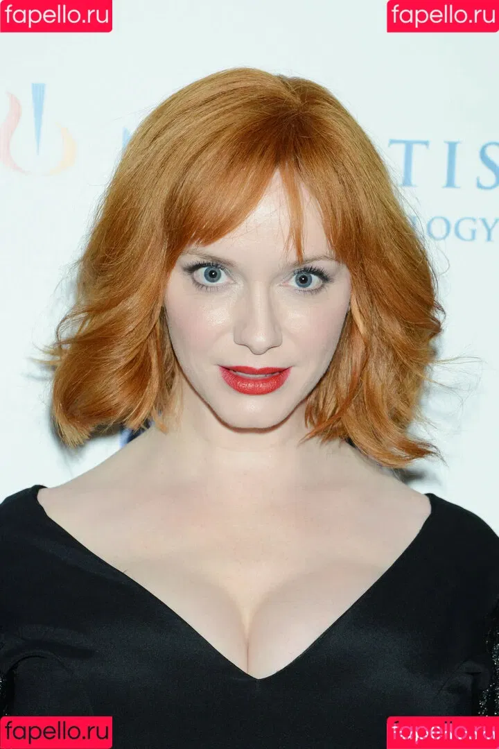 Christina Hendricks / actuallychristinahendricks Onlyfans Photo Gallery 