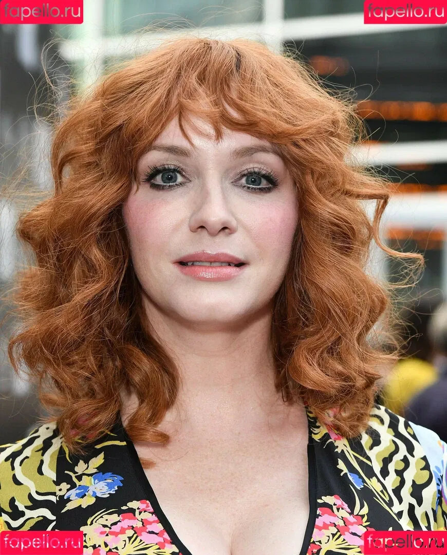 Christina Hendricks / actuallychristinahendricks Onlyfans Photo Gallery 